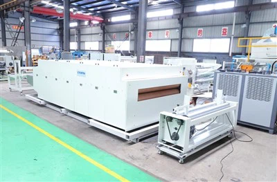 Kettős szalagprés a GMT(PP) gyártásához